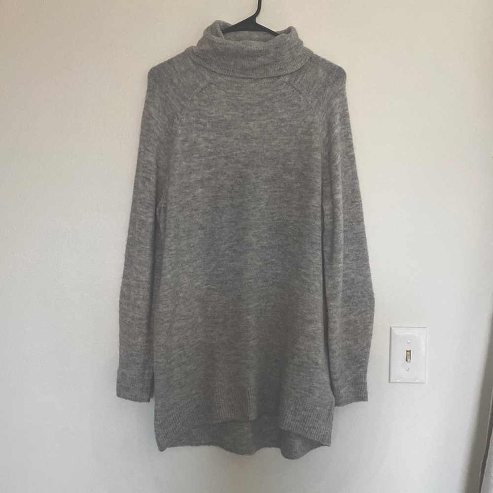 H&M grey turtleneck tunic